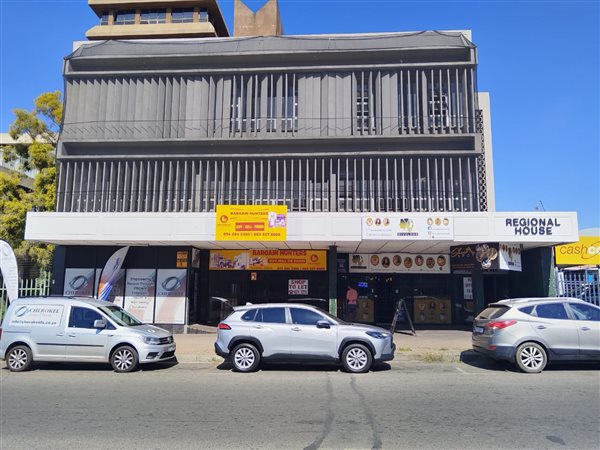 87 m² Retail Space 87 m² Retail Space