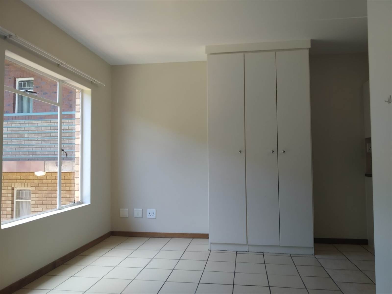 1 Bed Apartment in Braamfontein Werf photo number 3