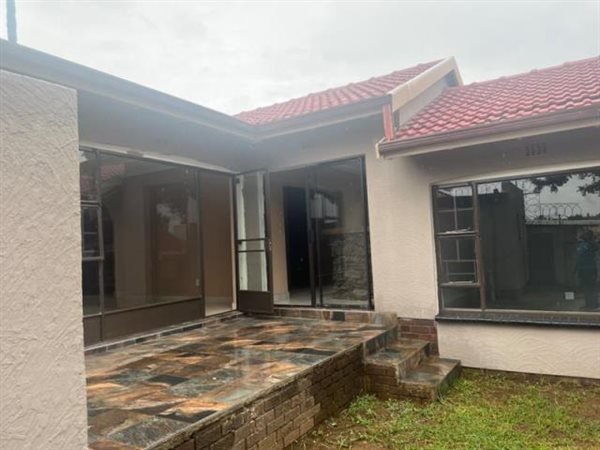 4.5 Bed House in Edenvale