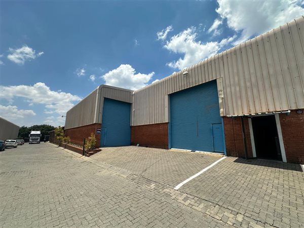 1 176.1  m² Industrial space