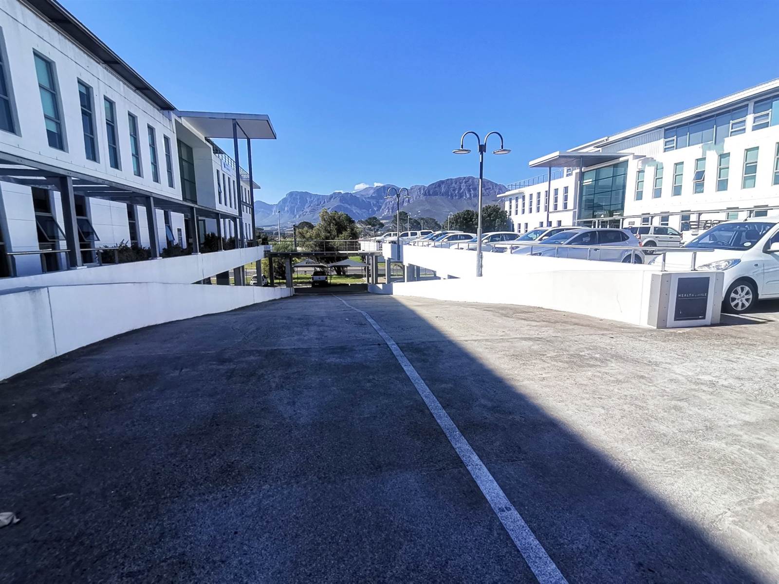 380  m² Office Space in Paarl photo number 1