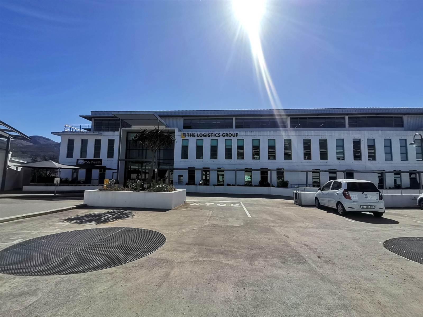 380  m² Office Space in Paarl photo number 2