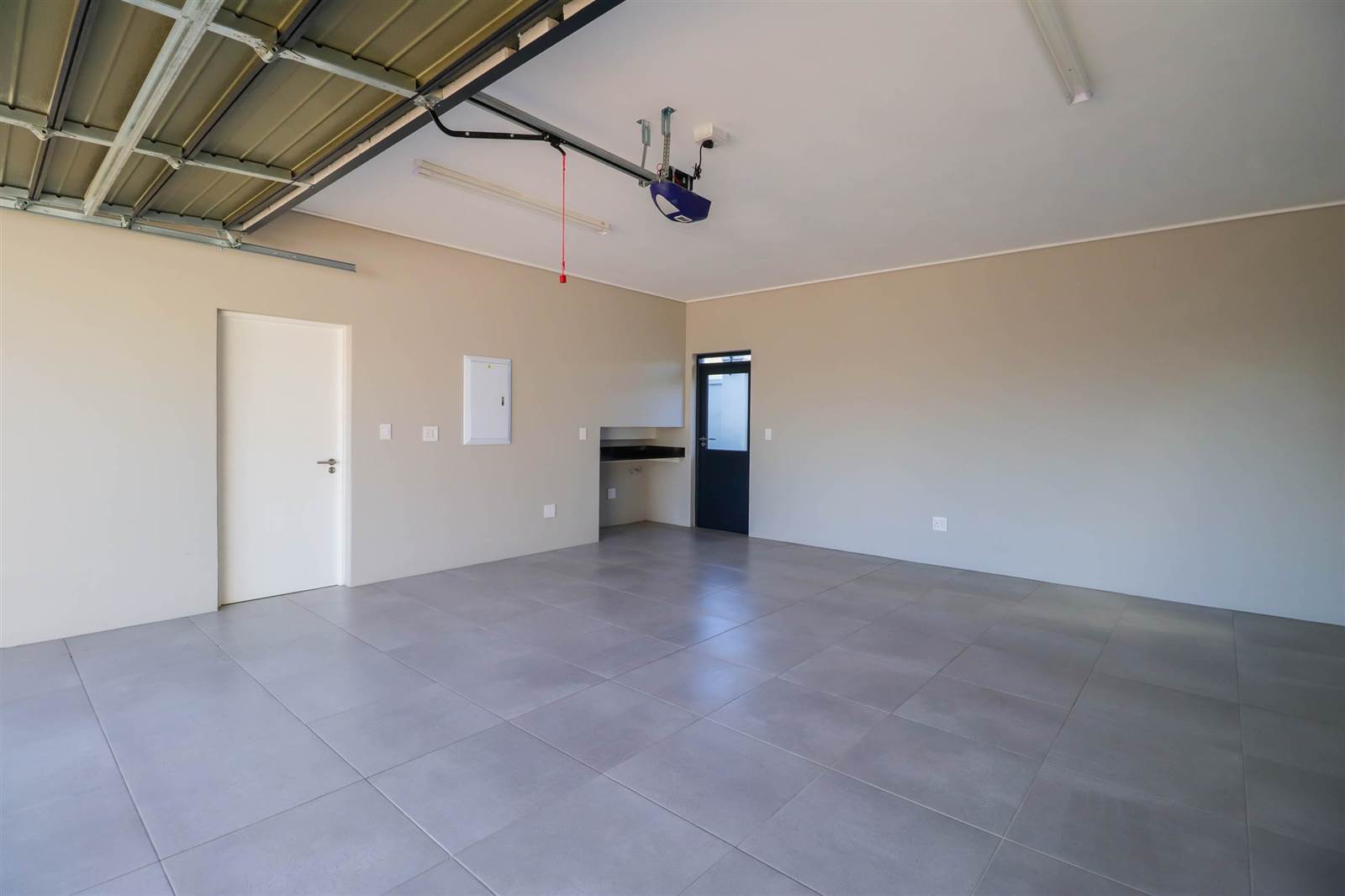 4 Bed House in Paradyskloof photo number 18