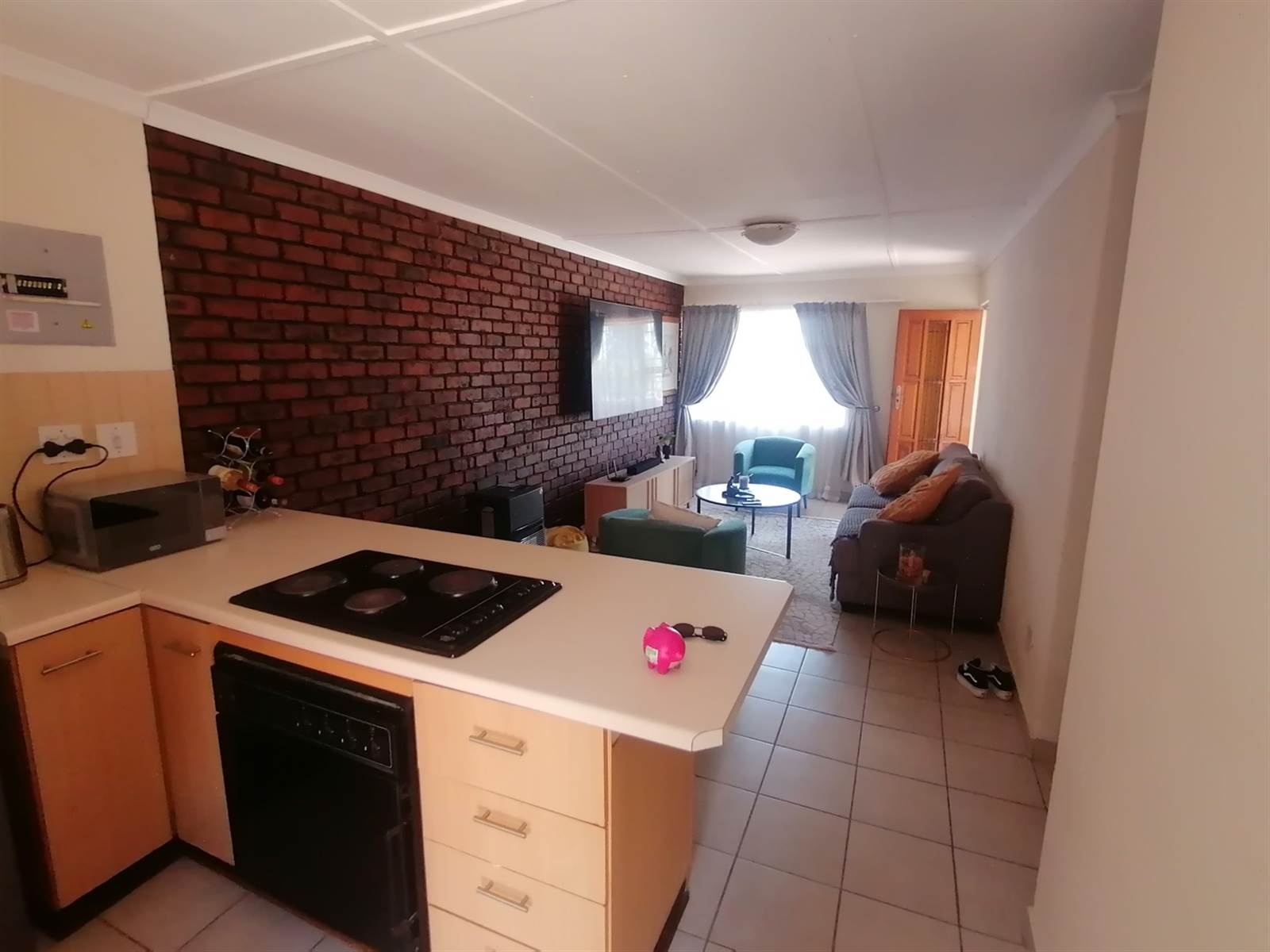 2 Bed Townhouse in Brakpan Central photo number 8