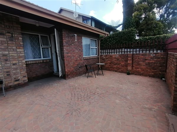2 Bed Townhouse in Brakpan Central