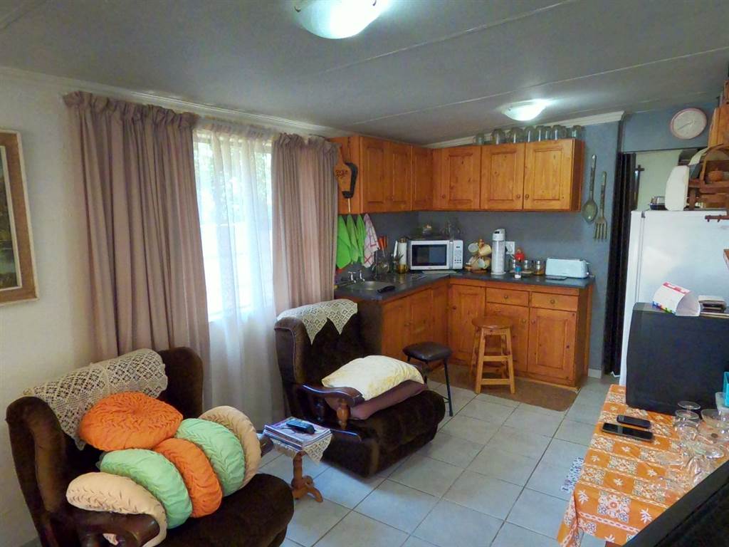 2 Bed House in Kleinfontein photo number 18