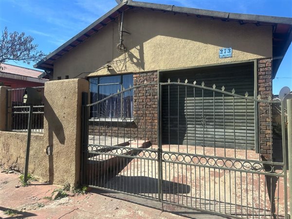 2 Bedroom House 2 Bedroom House