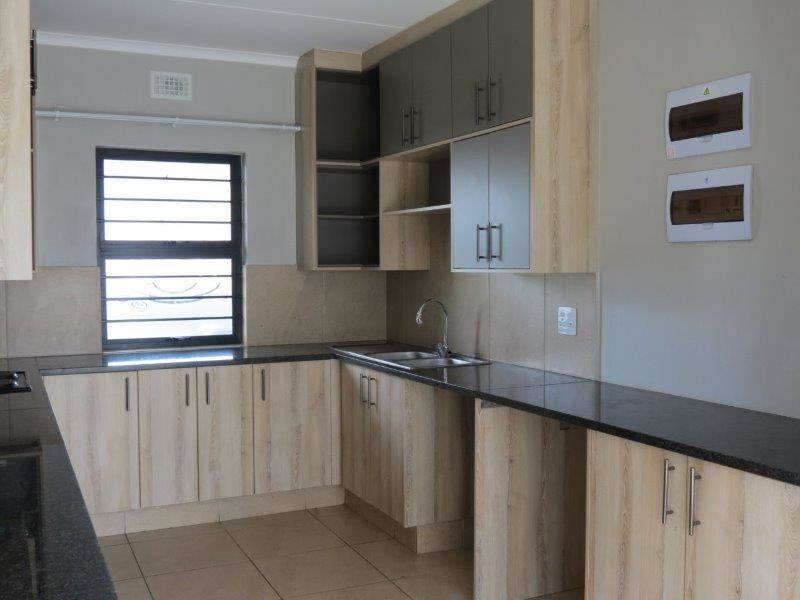 3 Bed Duplex in Andeon AH photo number 3