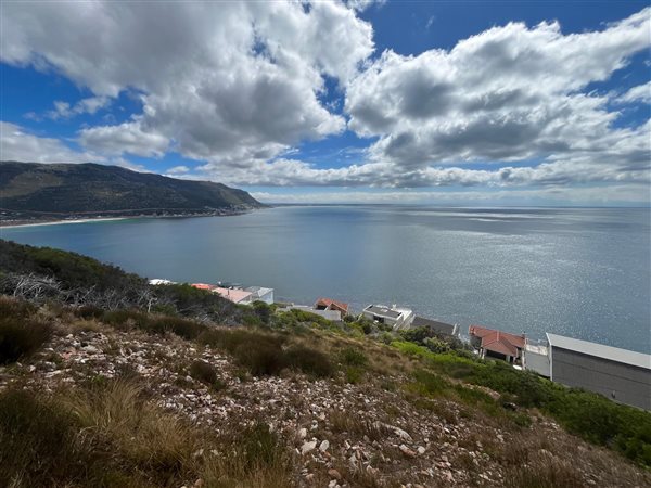 855 m² Land available in Fish Hoek