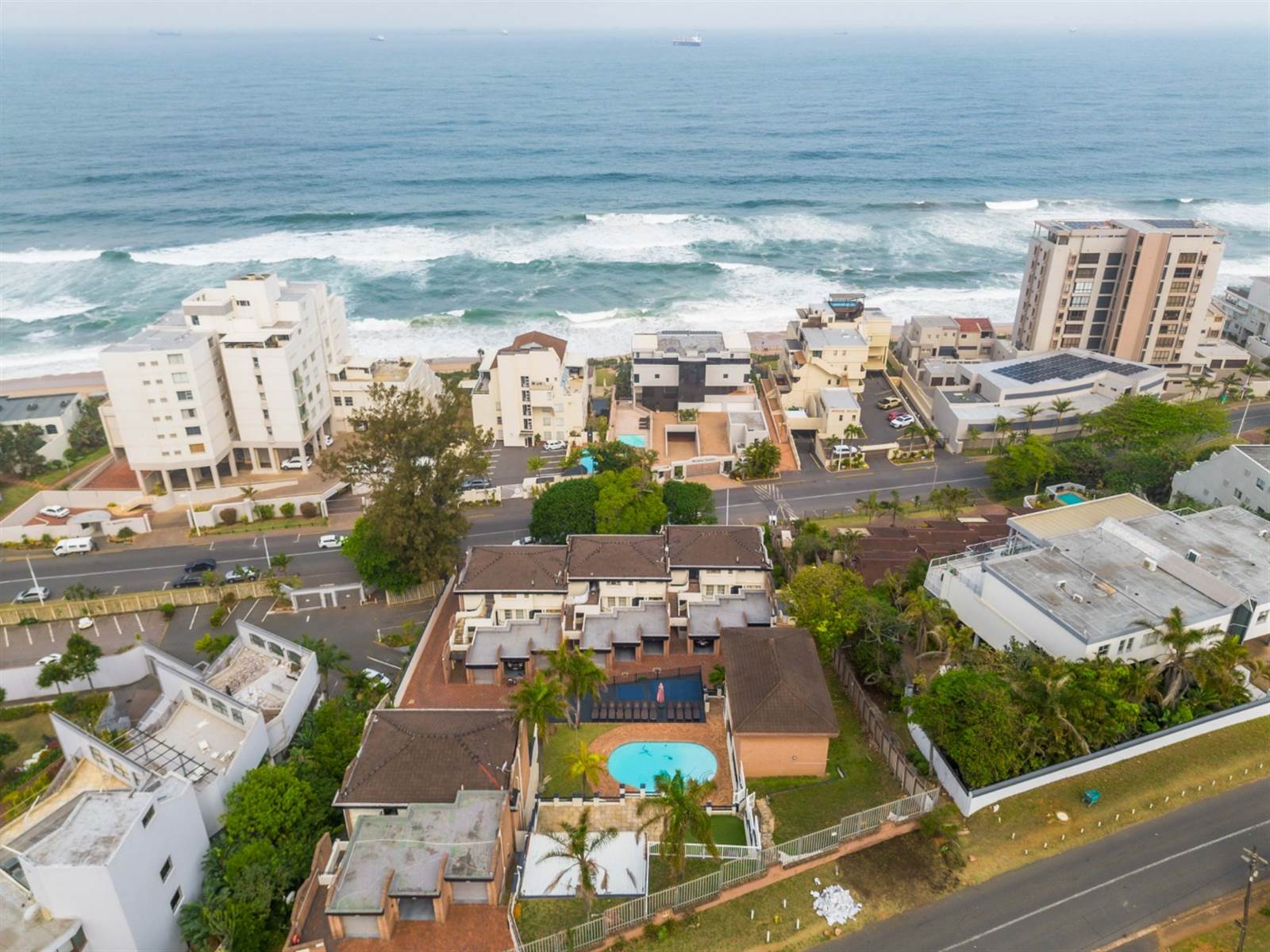 2.5 Bed Apartment in Umhlanga Rocks photo number 4