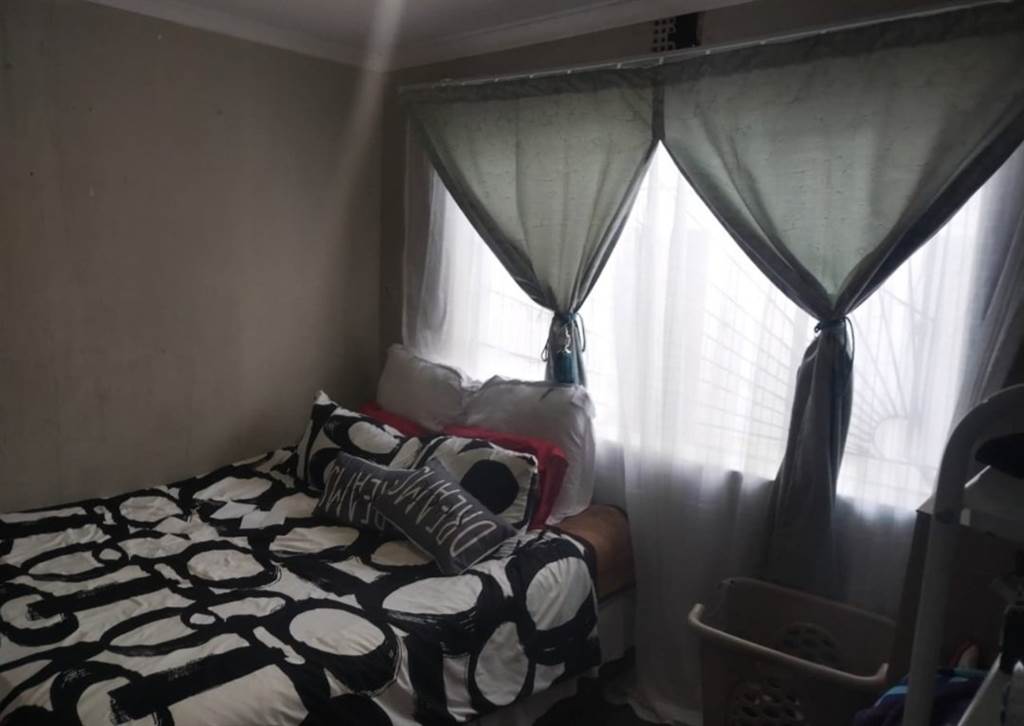 3 Bed House in Tembisa photo number 11