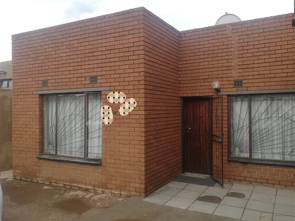 3 Bed House in Tembisa