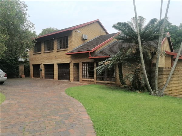 6 Bed House in Dawncliffe