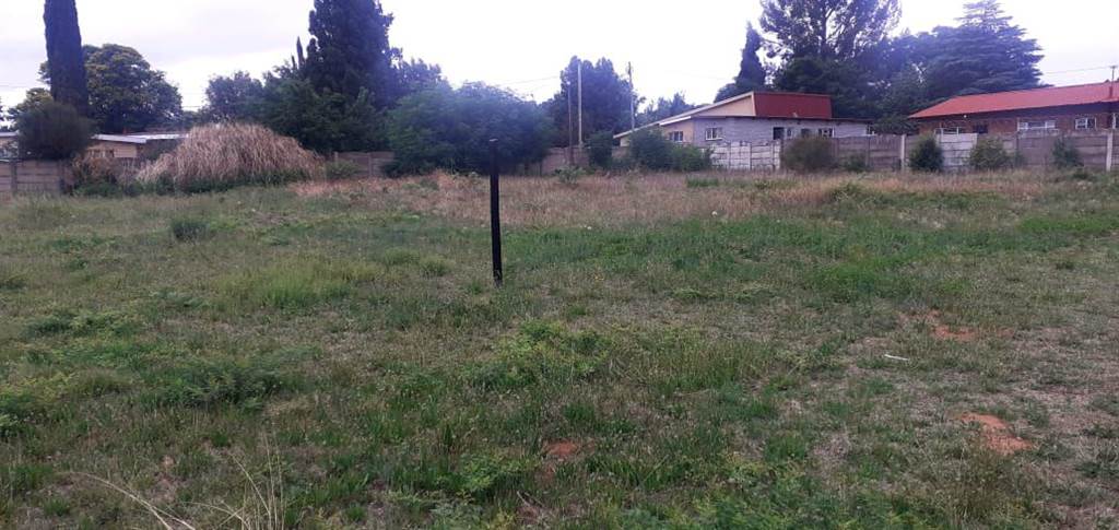831 m² Land available in Fochville photo number 4