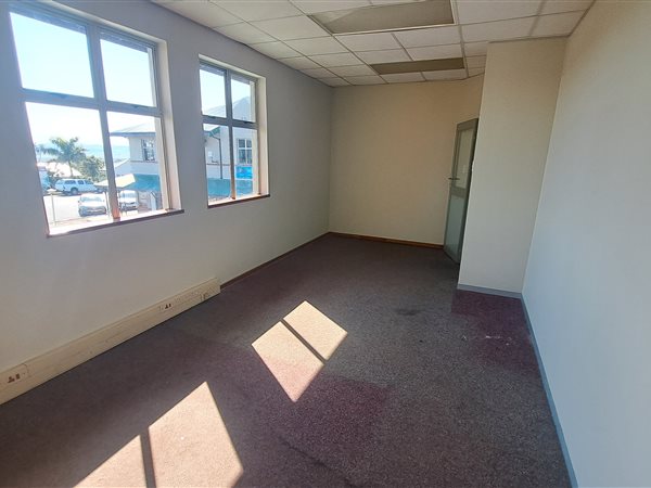 93 m² Commercial space 93 m² Commercial space