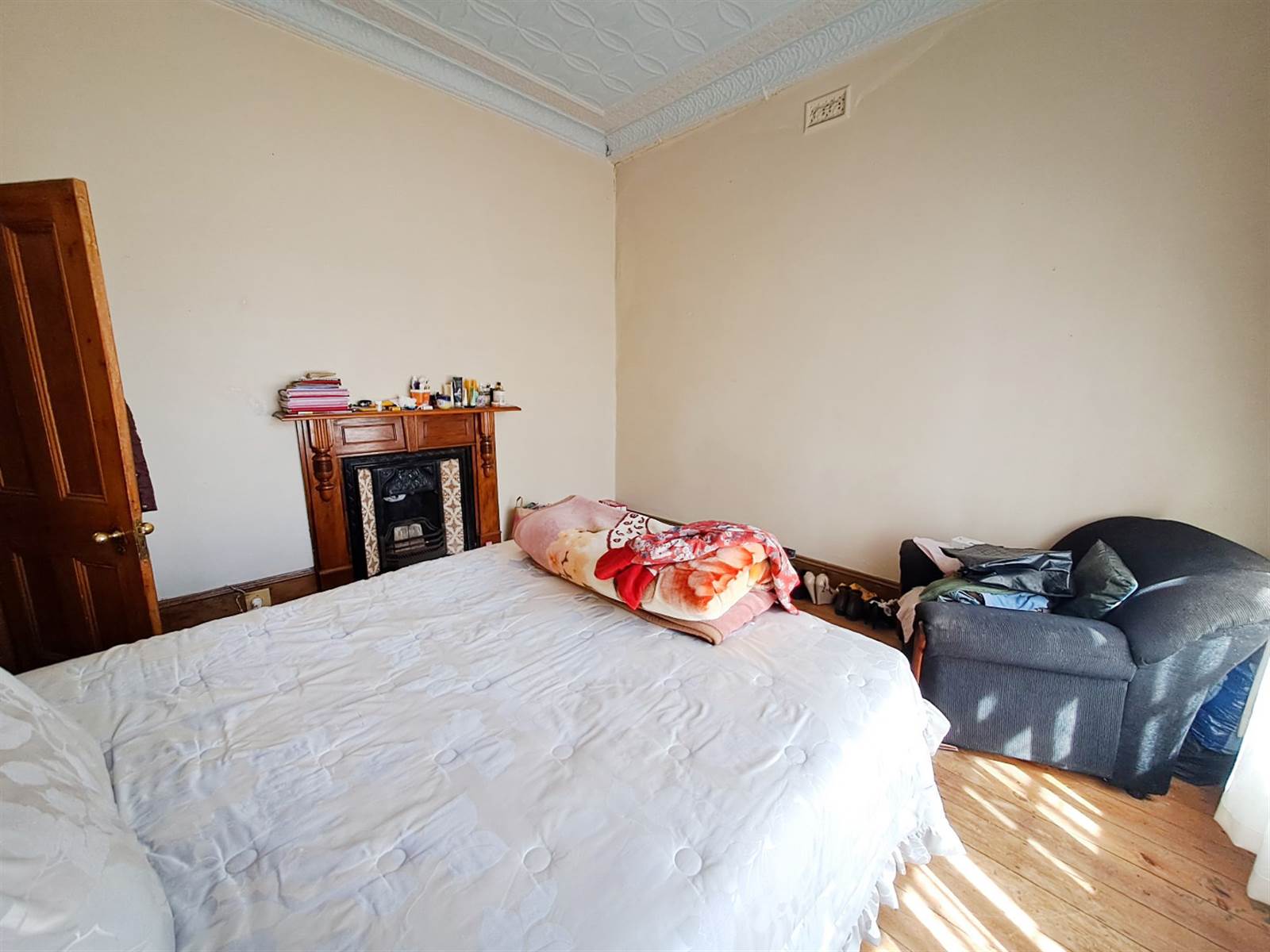 4 Bed House in Yeoville photo number 6