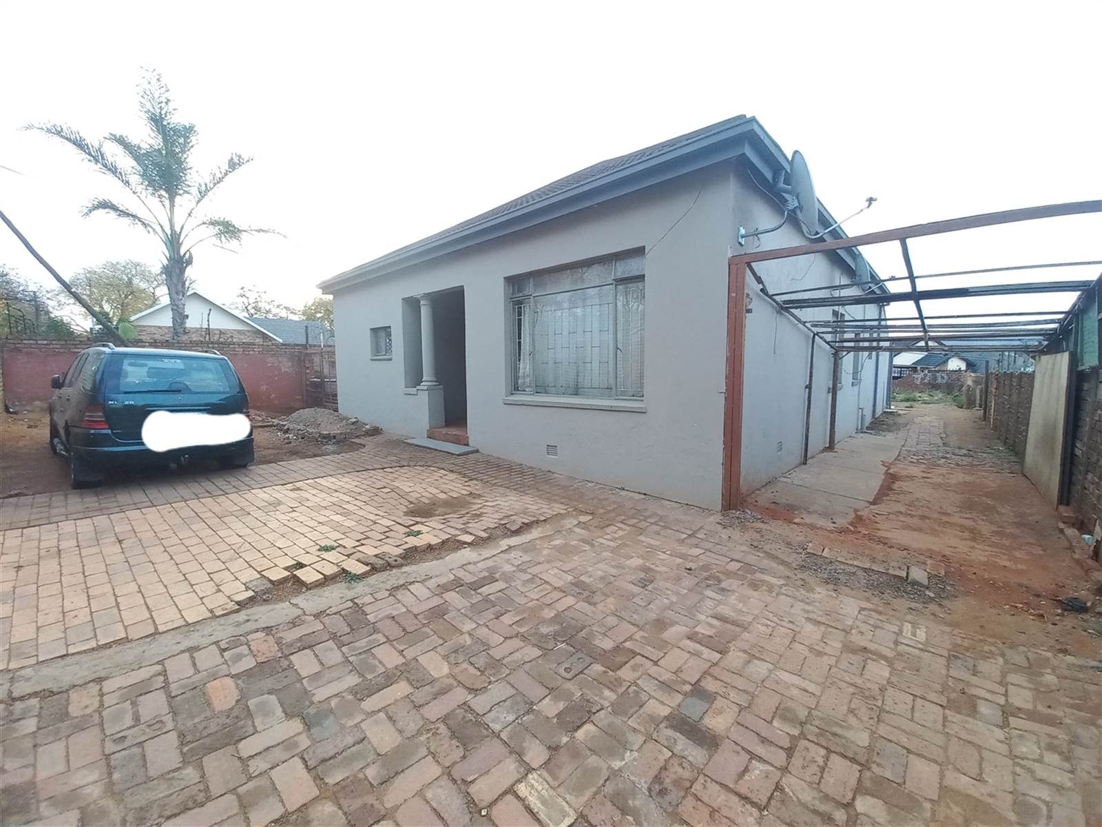 7 Bed House in Pretoria West photo number 1