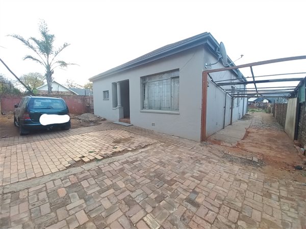 7 Bed House in Pretoria West