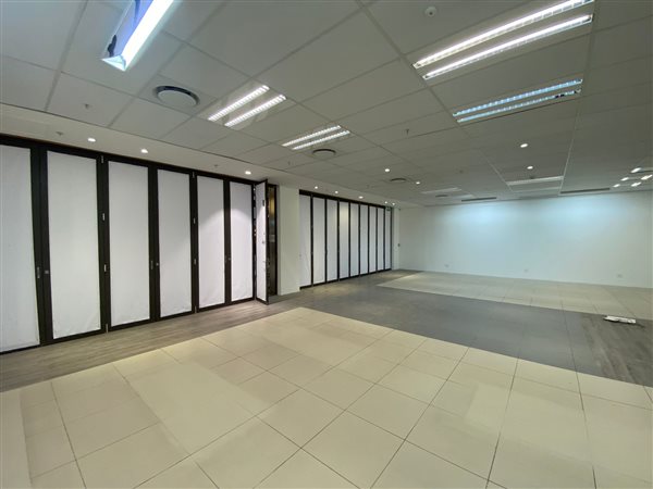 161  m² Retail Space