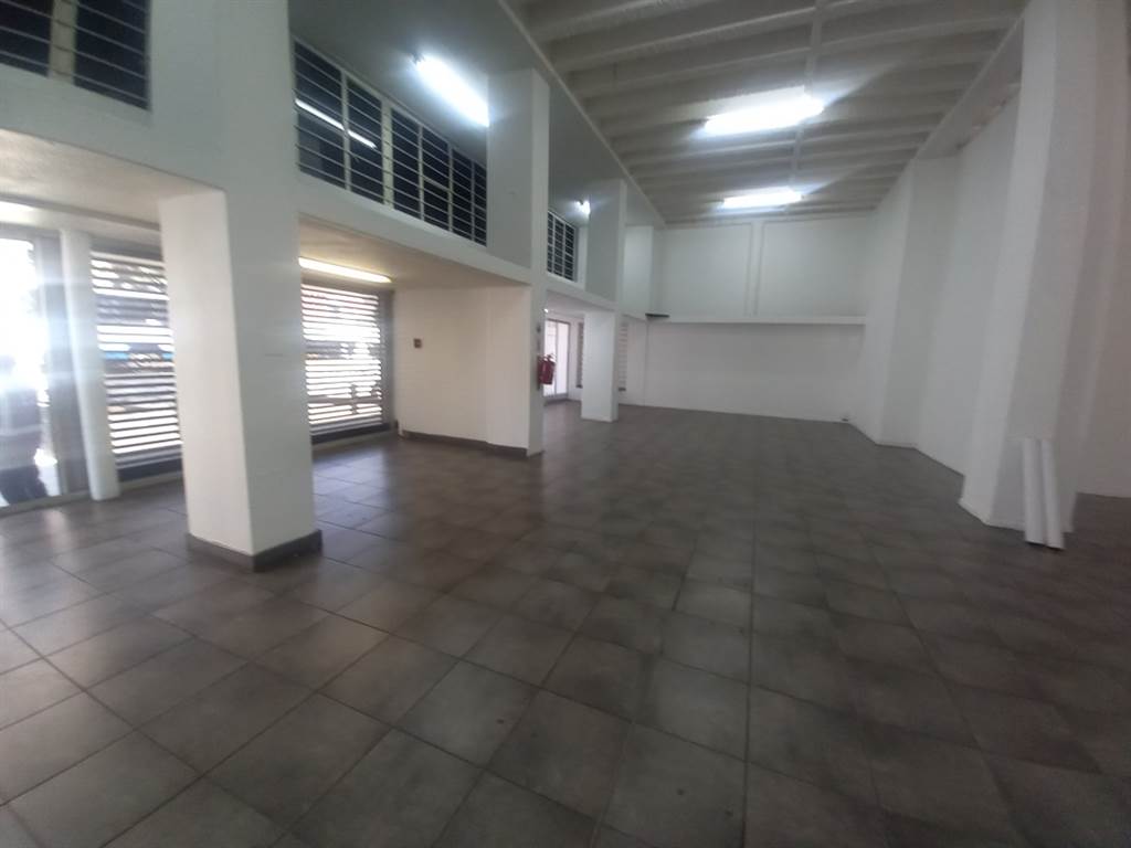 865  m² Retail Space in Pretoria Central photo number 2