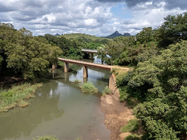 2 400 m² Land 2 400 m² Land