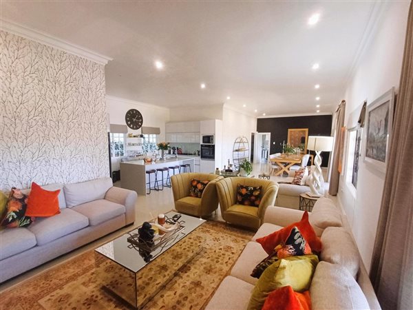 3 Bedroom Townhouse 3 Bedroom Townhouse