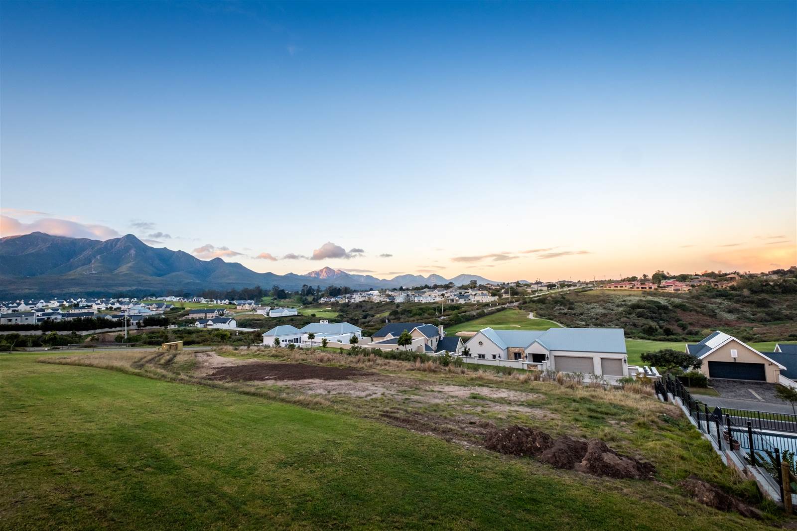 887 m² Land available in Kingswood Golf Estate photo number 4