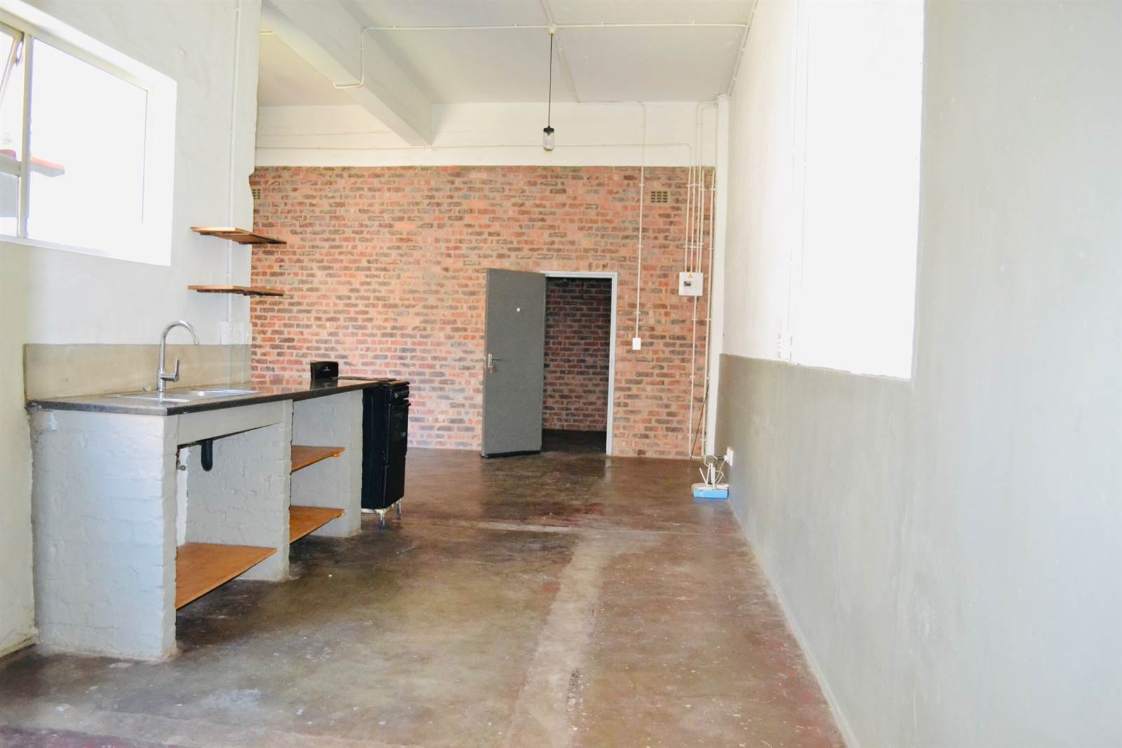 Bachelor apartment in City & Suburban (Maboneng) photo number 14