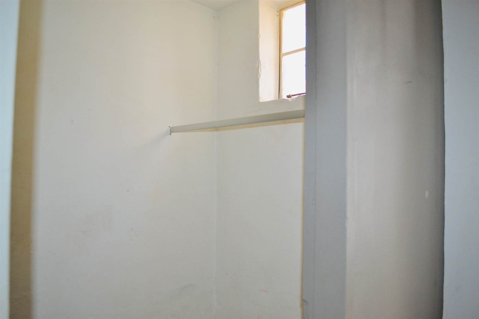 Bachelor apartment in City & Suburban (Maboneng) photo number 17