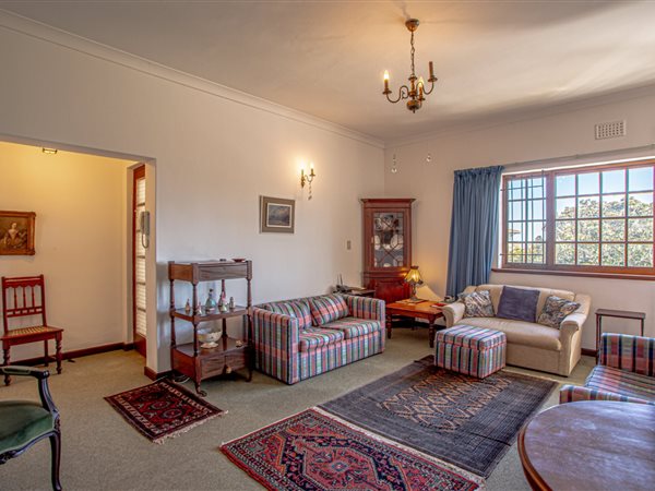 3 Bed Apartment in Rondebosch