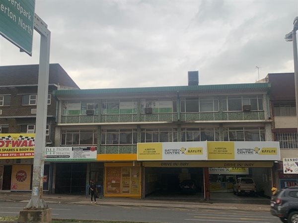 124  m² Retail Space in New Redruth