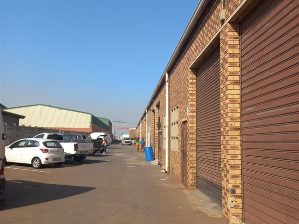 360  m² Industrial space