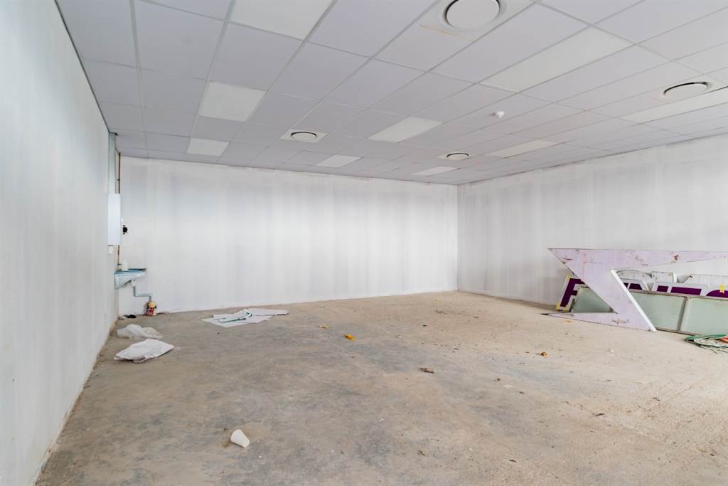 75  m² Retail Space in Capricorn photo number 9