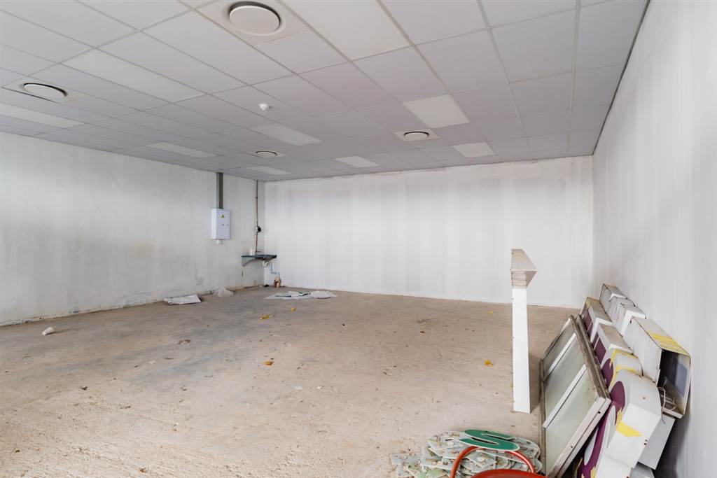 75  m² Retail Space in Capricorn photo number 11
