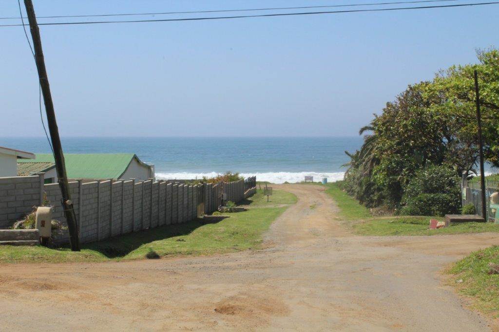 970 m² Land available in Port Edward photo number 2