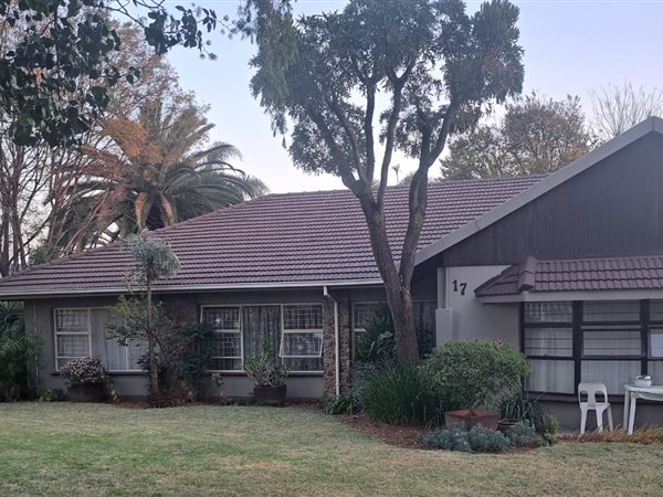 4 Bedroom House 4 Bedroom House