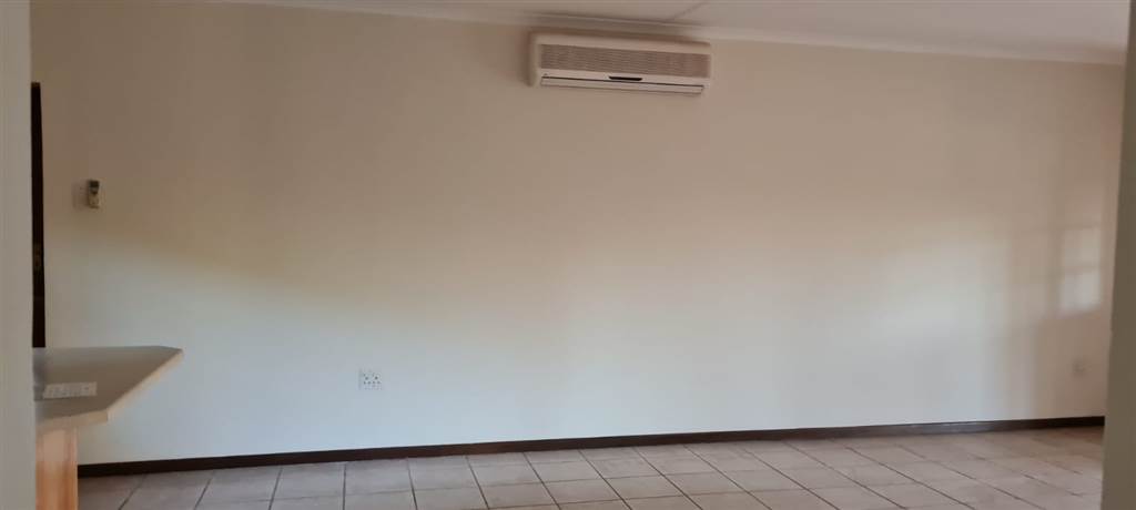 2 Bed House in Tzaneen photo number 5