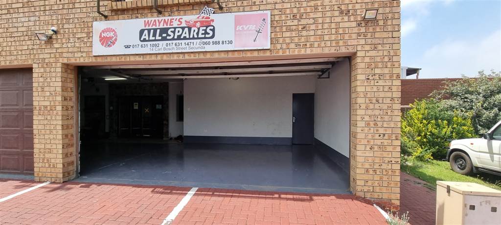 Retail space in Secunda photo number 2