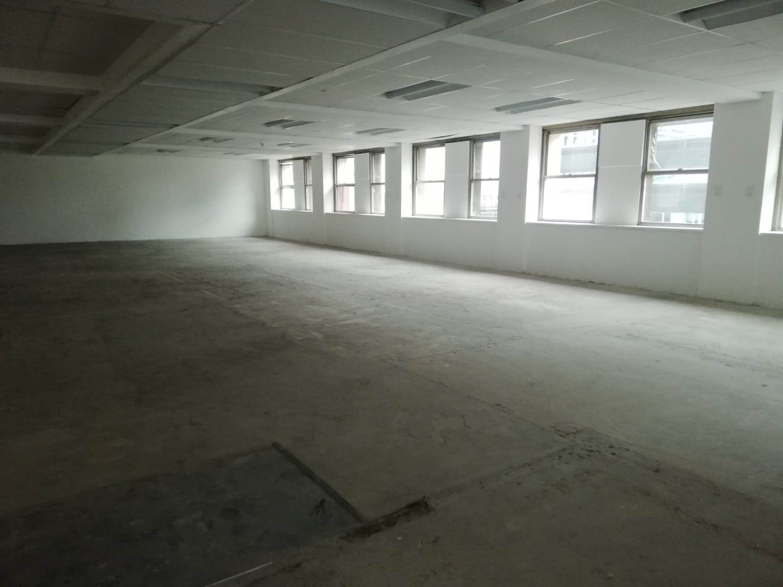 516  m² Office Space in Cape Town City Centre photo number 3