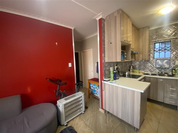 2 Bed Apartment in Fleurhof