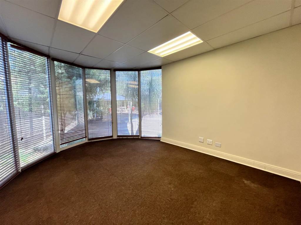480  m² Commercial space in Broadacres photo number 14