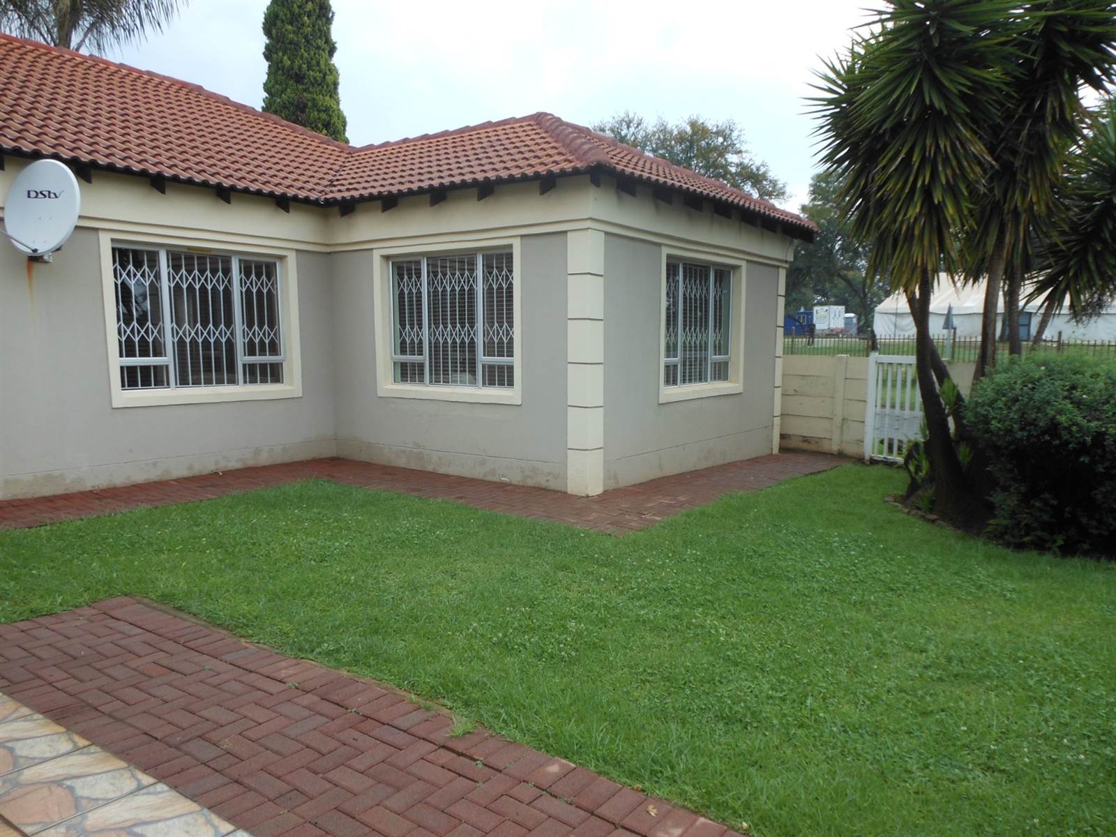 4 Bed House in Wierda Park Ext 2 photo number 2