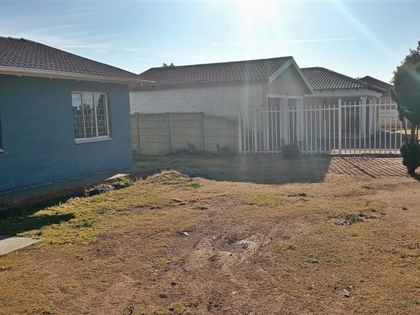 3 Bedroom House 3 Bedroom House