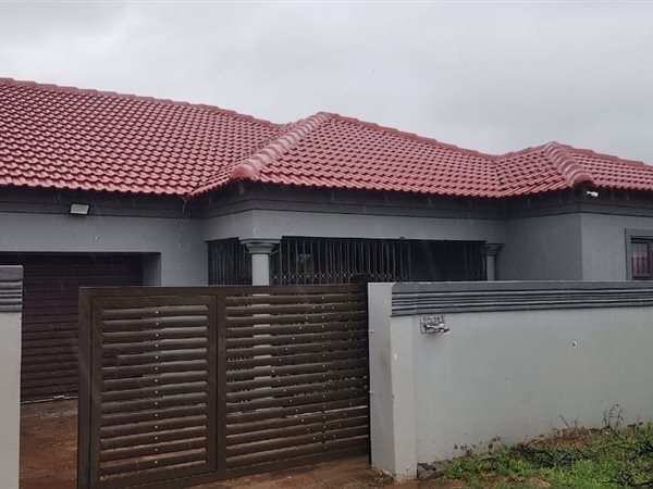 3 Bedroom House 3 Bedroom House
