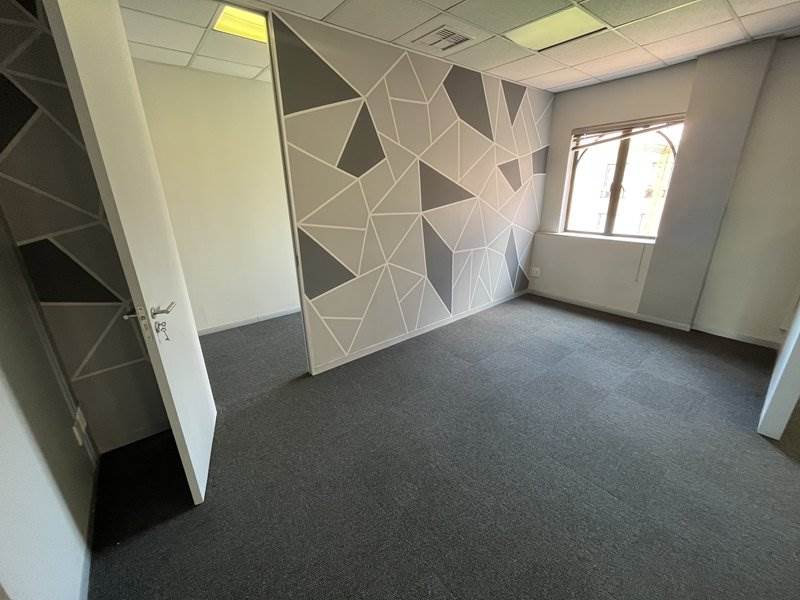 342  m² Office Space in Rivonia photo number 21