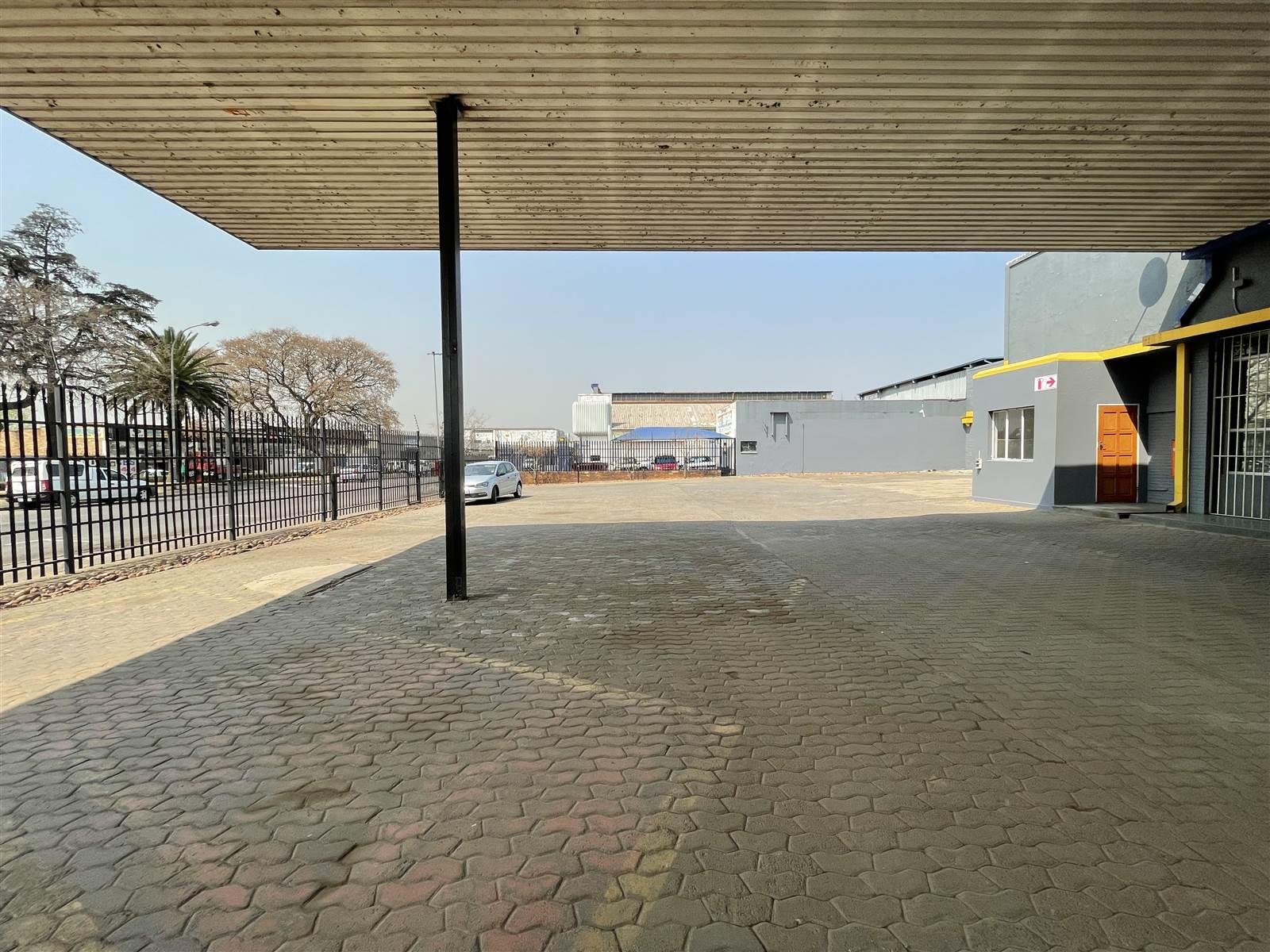 1150  m² Industrial space in Germiston Central photo number 19