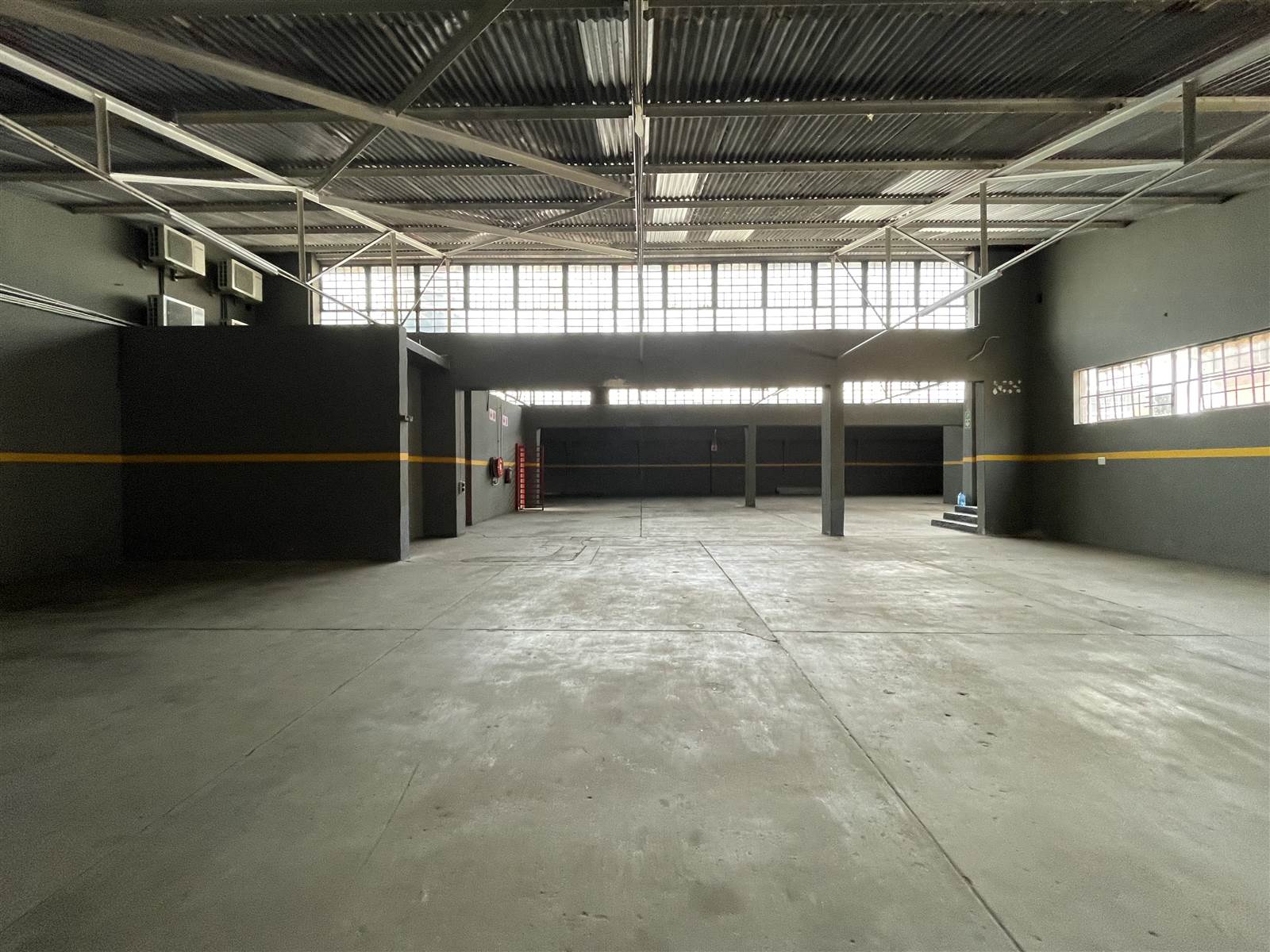 1150  m² Industrial space in Germiston Central photo number 6