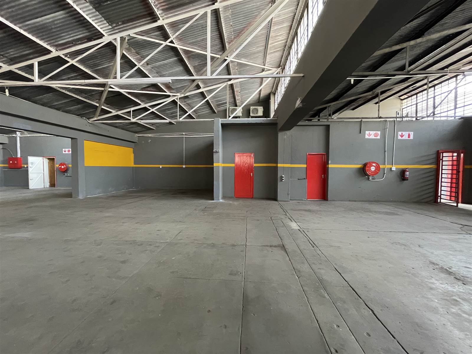 1150  m² Industrial space in Germiston Central photo number 12