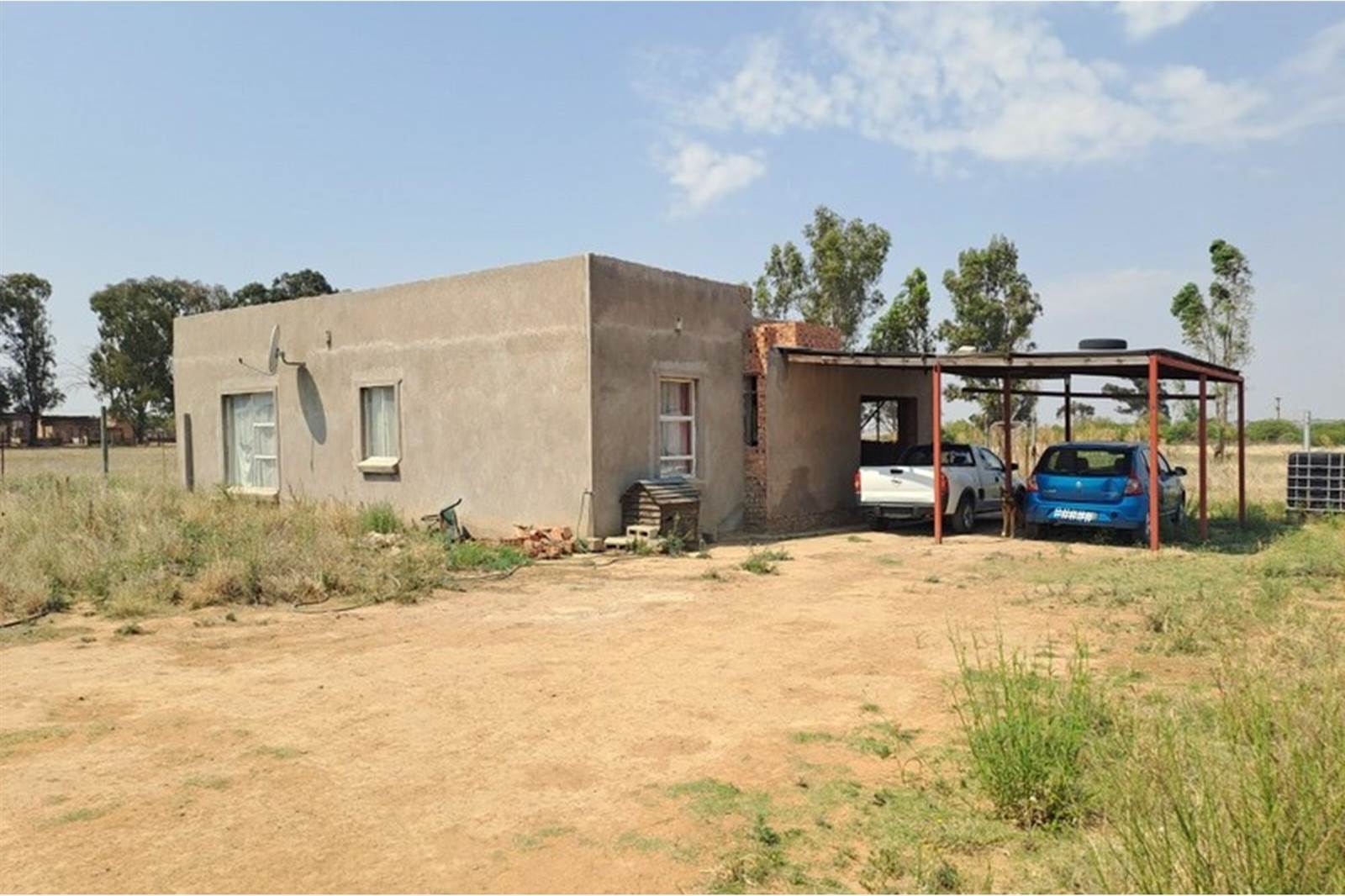 4.3 ha Smallholding in Bloemfontein Farms photo number 1
