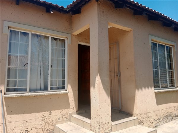 3 Bed House in Duvha Park